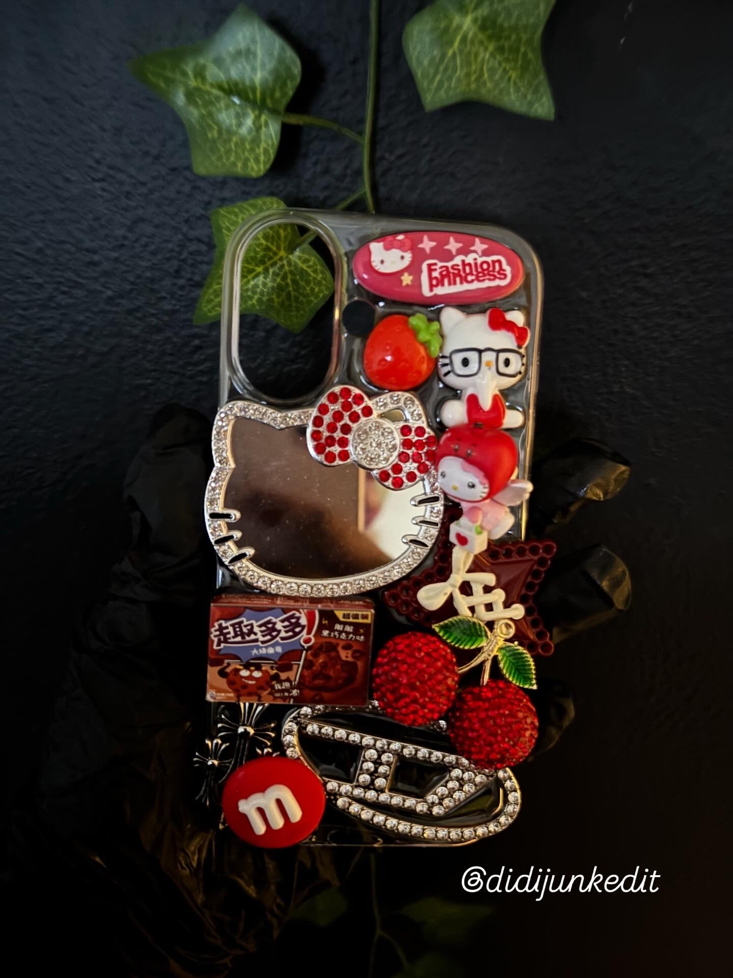 Pre-made IPhone 16 Junk Case